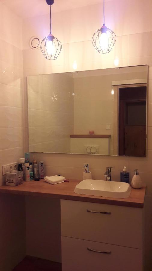 Liliom Apartment With Free Parking Space Budapest Exterior foto